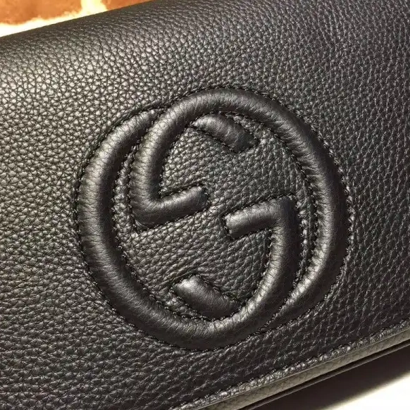 First bag ru bag Gucci soho chain 0628